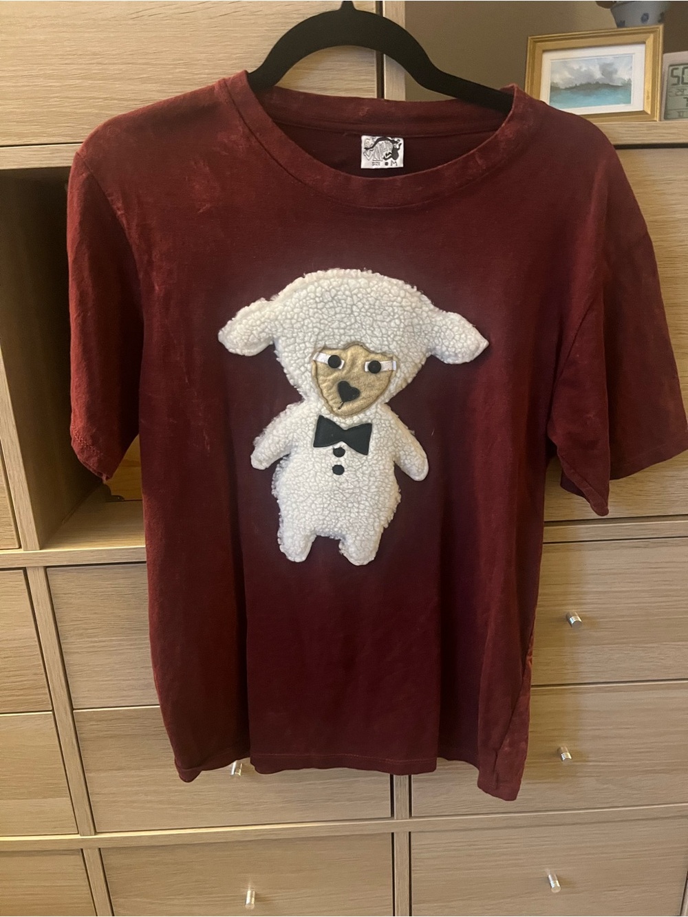 Women’s Hand Appliqué Short Sleeve Tee with White fuzzy Lamb